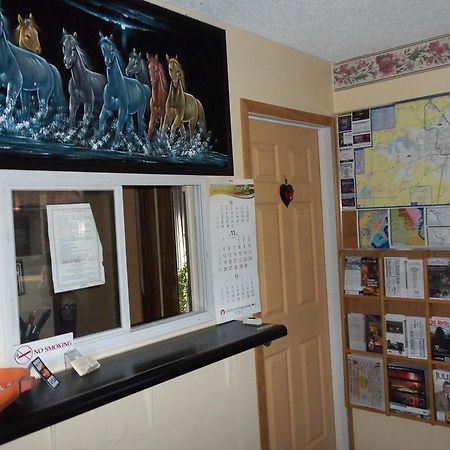 Glenview Motel Dubuque ภายนอก รูปภาพ